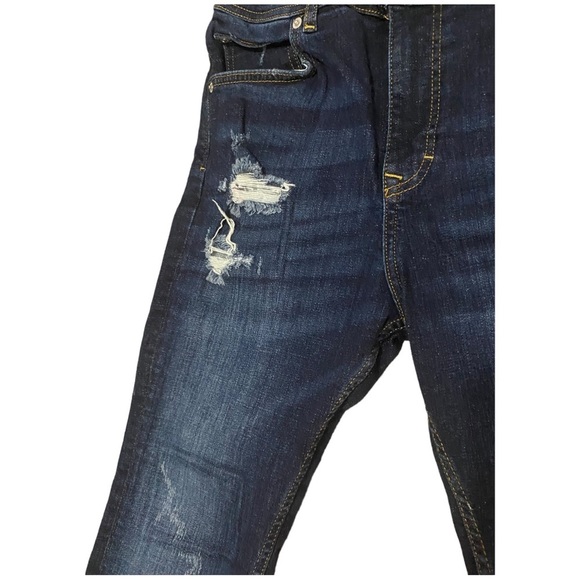NWOT ZARA HI RISE SUPER STRETCHY DISTRESSED ANKLE JEANS W/RAW CHEWED HEM - Picture 3 of 14